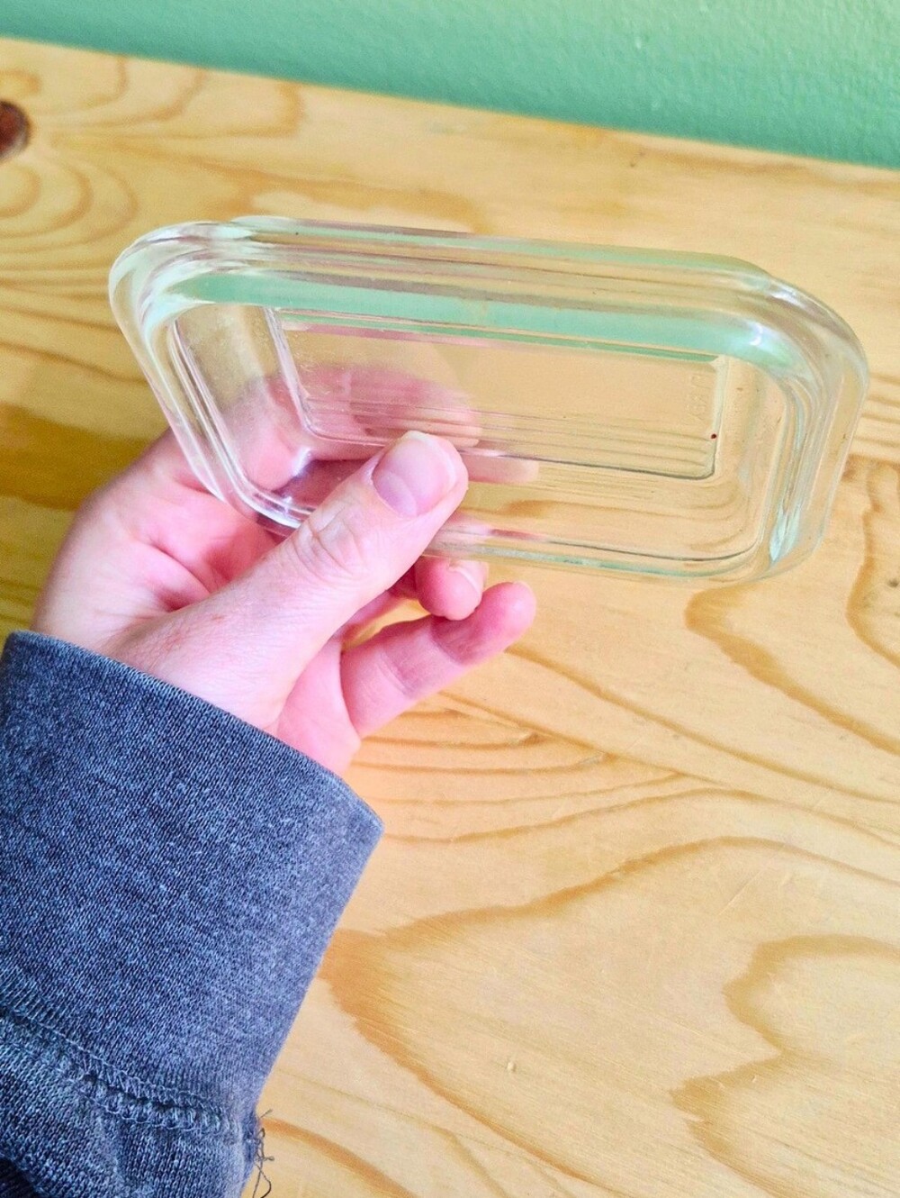 Vintage Clear Pyrex Refrigerator Dish with Ribbed Lid (#501) - Picture 10 of 15
